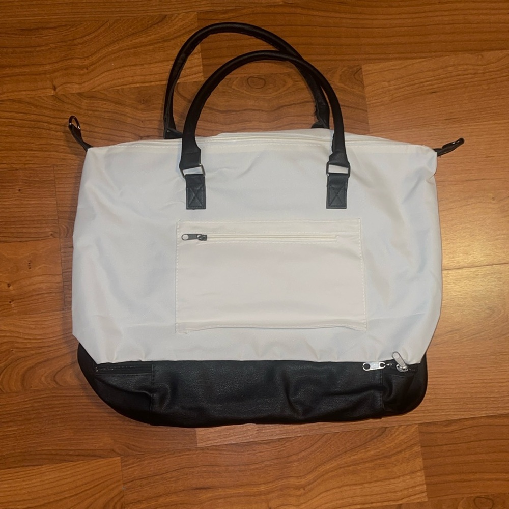DSW Tote/ Weekender